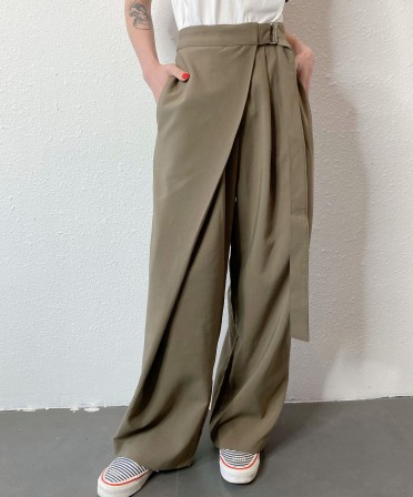 Beige Pleated Slack #241215